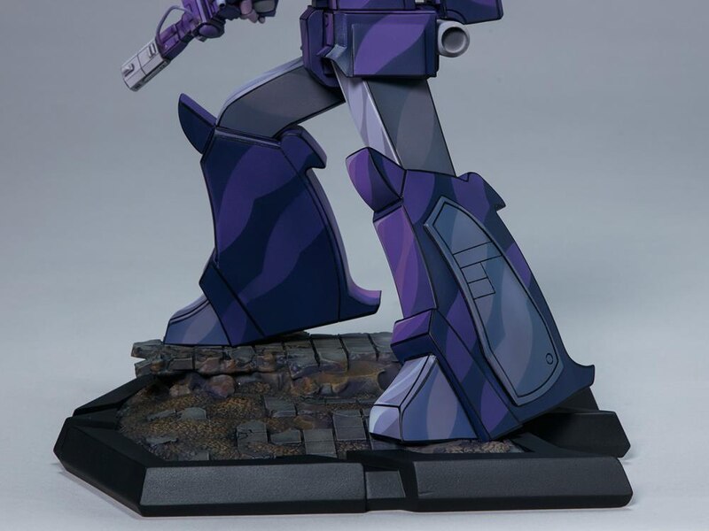 Transformers Classic Scale Shockwave Statue  (15 of 24)